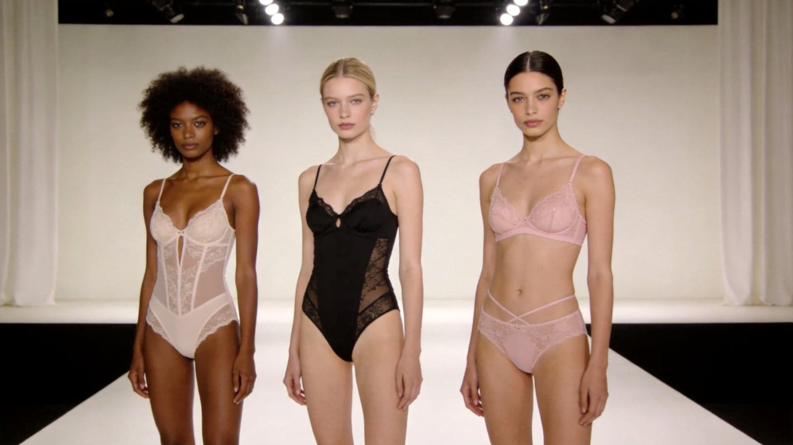 Victoria’s Secret выбрала трех претенденток на звание ангела